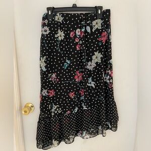 Black skirt with polka dots and floral print